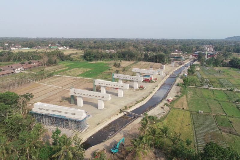 Arsip - Pembangunan tol Jogja-Bawen di Kabupaten Sleman. ANTARA/HO-JJB
