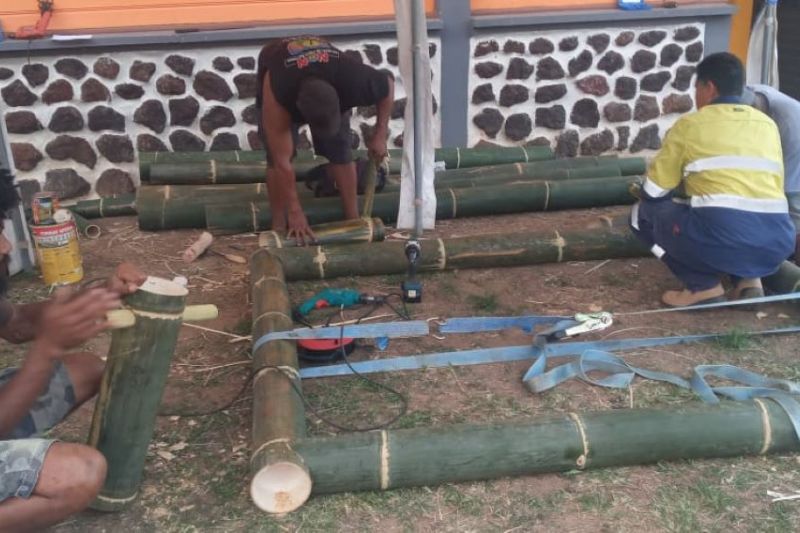 KJRI Noumea mengadakan pelatihan kerajinan tangan berbahan bambu yang berlangsung pada 9-18 Oktober. (ANTARA/HO-KJRI Noumea)