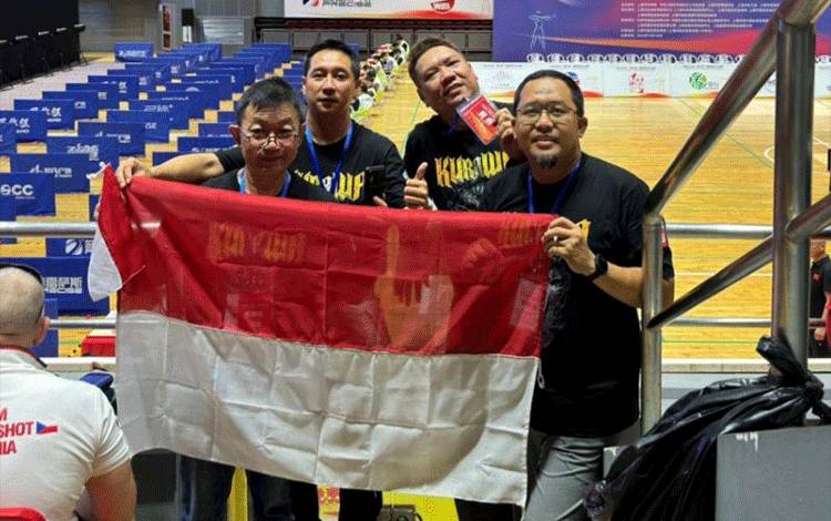 Empat atlet Indonesia berangkat secara mandiri untuk mengikuti kejuaraan dunia ketapel China Slingshot Club Competition (SCCC) 2024 yang berlangsung di Shanghai, China, selama 18-20 Oktober. (ANTARA/HO-Dok. Little Margo Catapult/Satria Conayio)