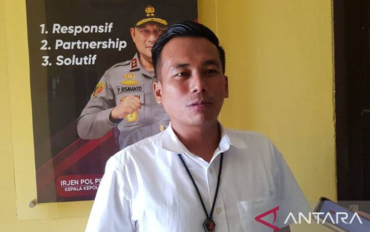 Kasat Reskrim Polres Singkawang, IPTU Deddi Sitepu di Singkawang. ANTARA/Narwati