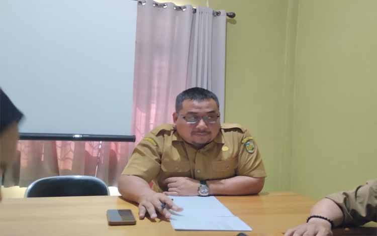 Kepala Bidang Kesehatan Hewan, Kesehatan Masyarakat Veteriner, Pengolahan dan Pemasaran Hasil Ternak DPKP Kota Palangka Raya, drh Ganjar Priyatno.(FOTO: TESTI PRISCILLA)