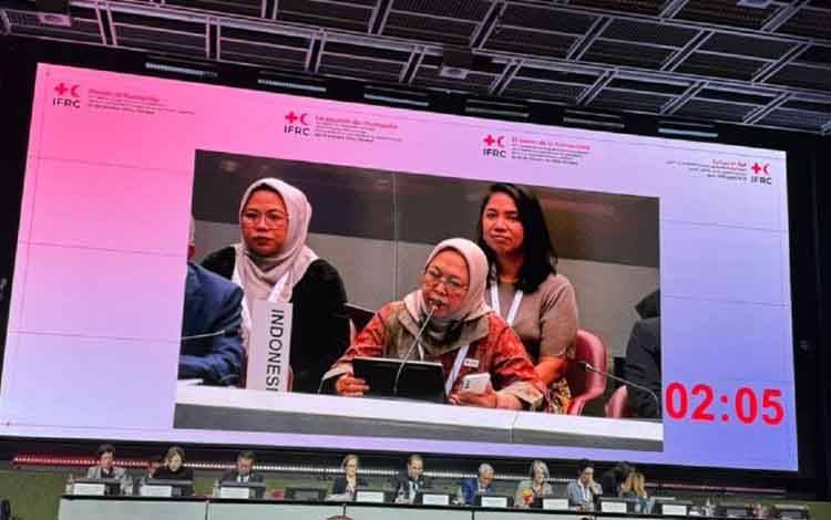 Delegasi PMI saat menghadiri sidang tahunan ke-34 Organisasi Palang Merah dan Bulan Sabit Merah Dunia (RCRC Statutory Meetings 2024) di Jenewa, Swiss yang berlangsung dari 28-31 Oktober 2024. ANTARA/HO/ (Humas PMI Pusat)