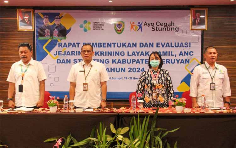 Pj Sekda Seruyan dr Bahrun Abbas saat membuka kegiatan (Foto : Prokom Seruyan)