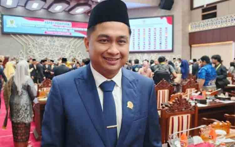 Anggota DPRD Kalteng Toga Hamonangan (Foto : PATHUR)