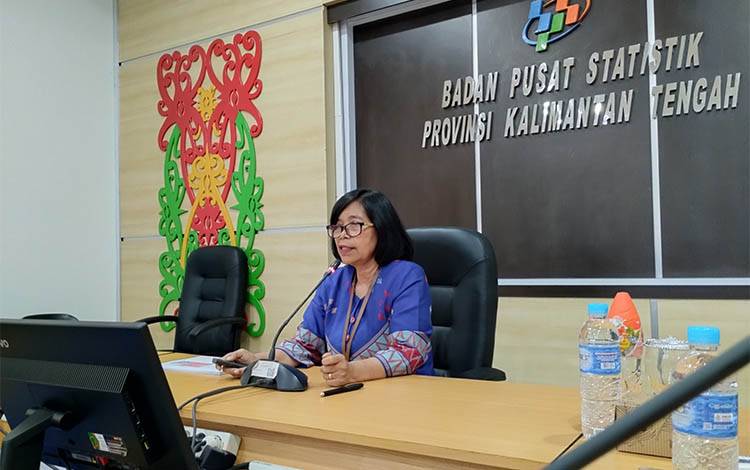 Kepala BPS Provinsi Kalteng, Agnes Widiastuti. (FOTO: TESTI PRISCILLA)