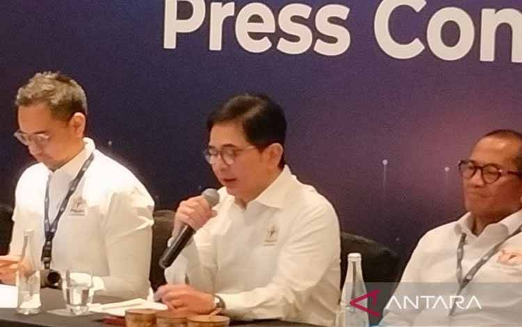 Ketua Umum Kadin Indonesia Arsjad Rasjid dalam konferensi pers di Jakarta, Jumat (29/11/2024). (ANTARA/Aji Cakti)