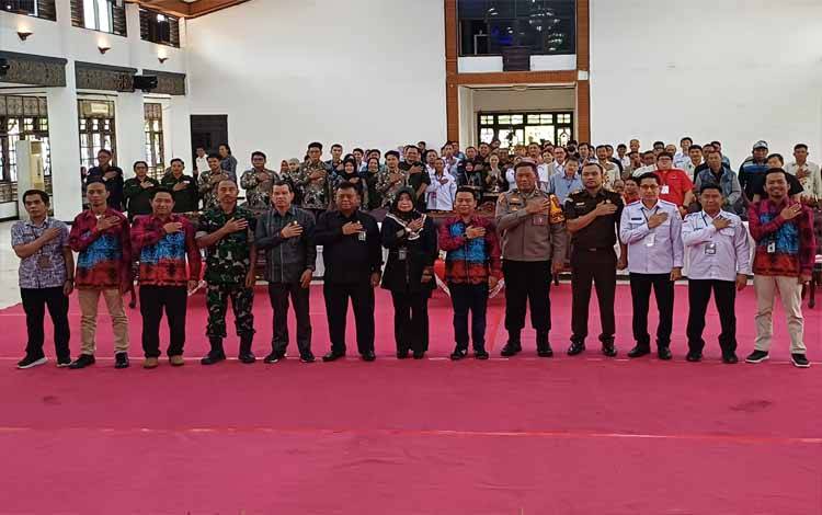 Pembukaan pleno terbuka rekapitulasi hasil perhitungan suara KPU Kotawaringin Timur, Rabu, 4 Desember 2024. (FOTO: DEWIP)