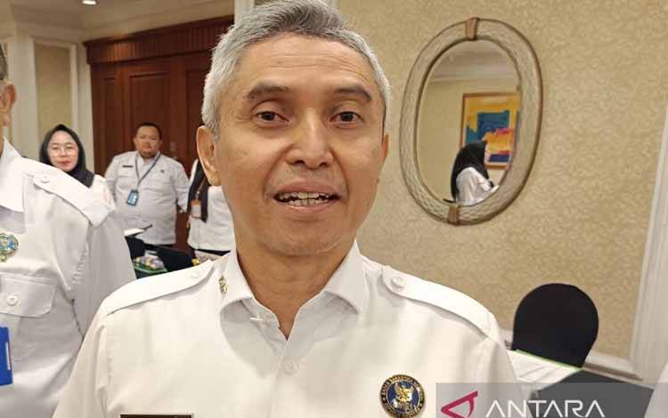 Sekretaris Utama BNN Irjen Polisi Tantan Sulistyana menjawab pertanyaan wartawan di Jakarta, Rabu (4/12/2024). ANTARA/Donny Aditra