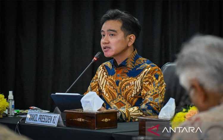 Wakil Presiden Gibran Rakabuming Raka memimpin rapat perdana Desain Besar Olahraga Nasional (DBON) di masa Kabinet Merah Putih, di Gedung Wisma Kementerian Pemuda dan Olahraga, Jakarta, Rabu (4/12/2024). ANTARA/HO-Sekretariat Wakil Presiden