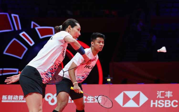 Ganda campuran Indonesia Dejan Ferdinansyah/Gloria Emanuelle Widjaja saat berlaga di hari ketiga BWF World Tour Finals 2024 di Hangzhou, China, Jumat (13/12/2024). (ANTARA/HO/PP PBSI)