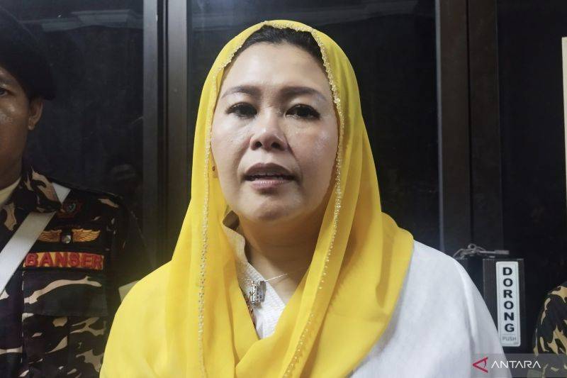 Putri Gus Dur, Yenny Wahid di Kantor GP Ansor, Jakarta, Minggu (22/12/2024). (ANTARA/Bagus Ahmad Rizaldi)