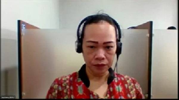 Penerjemah pada Kelompok Kepakaran dan Layanan Profesional atau KKLP, Balai Bahasa Provinsi Kalimantan Tengah, Septiana Delaseniati. (FOTO: TESTI PRISCILLA)