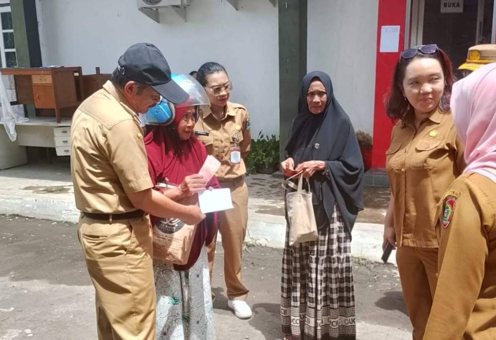 Inspektur Daerah Provinsi Kalteng, Saring bersama penerima Dana Bansos DBH DR. (FOTO: IST)