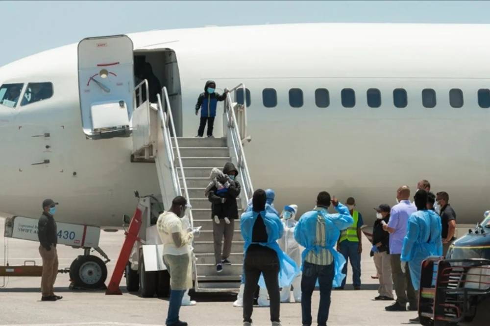 Ilustrasi - Migran Kolombia yang didepotasi AS tiba di negara Amerika Latin tersebut. ANTARA/foto-Anadolu/py