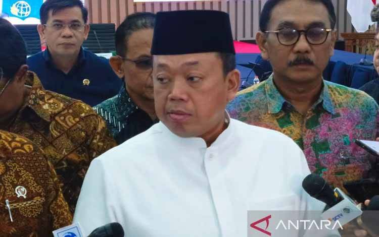 Menteri Agraria dan Tata Ruang (ATR)/Kepala Badan Pertanahan Nasional (BPN) Nusron Wahid saat jumpa pers, di Jakarta, Jumat (21/2/2025). ANTARA/Muzdafar Fauzan
