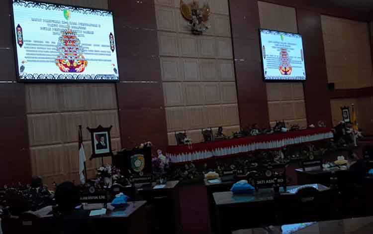 Rapat Paripurna Ke-5 Masa Persidangan II Tahun Sidang 2024/2025, bertempat di Ruang Rapat Paripurna, Senin, 10 Maret 2025 sore. (FOTO: MARINI)