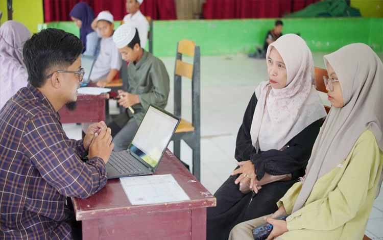 Kegiatan SPMB 2025 di MAN Kapuas. (FOTO: IST)
