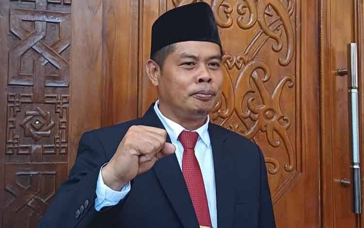 Plt Kepala Badan Perencanaan Pembangunan, Riset, dan Inovasi Daerah Kotim, Alang Arianto. (FOTO: DEWIP)