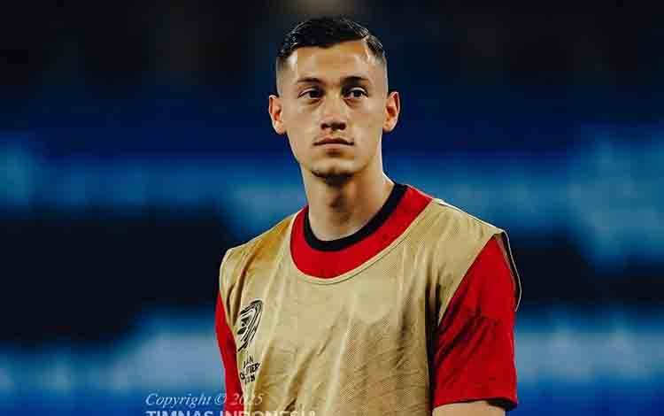Pemain timnas Indonesia Jay Idzes pada latihan resmi, Rabu (19/3/2025), menjelang melawan timnas Australia dalam laga ketujuh kualifikasi Piala Dunia 2026 Grup C di Stadion Sepak Bola Sydney, Kamis (20/3/2025). Laga ini pada akhirnya dimenangkan Australia dengan skor 5-1 (ANTARA/HO-PSSI)