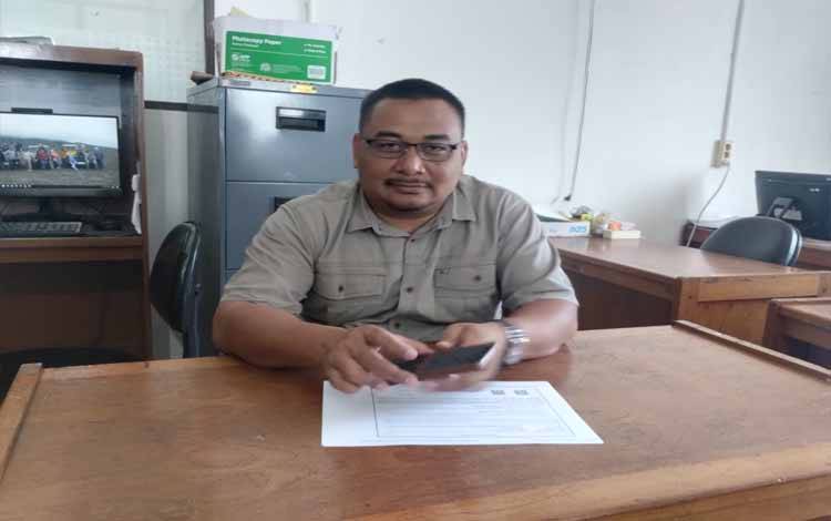 Kepala Bidang Kesehatan Hewan, Kesehatan Masyarakat Veteriner, Pengolahan dan Pemasaran Hasil Ternak pada Dinas Pertanian dan Ketahanan Pangan atau DPKP Kota Palangka Raya, drh Ganjar Priyatno.(FOTO: TESTI PRISCILLA)