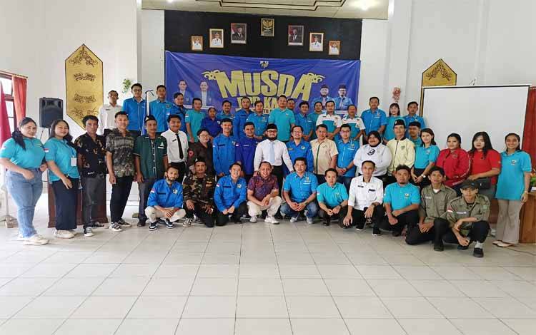 Penutupan Musda KNPI Barito Timur yang menghasilkan keputusan secara aklamasi Adi Mula Nakalelu menjadi Ketua KNPI Barito Timur periode 2025-2028, Rabu, 30 April 2025. (FOTO: AGUSTINUS BOLE MALO)