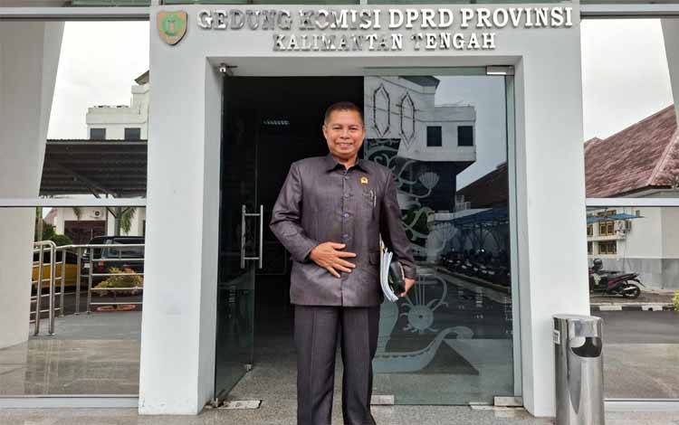 Wakil Ketua Komisi I DPRD Kalteng Sudarsono (Foto : PATHUR)