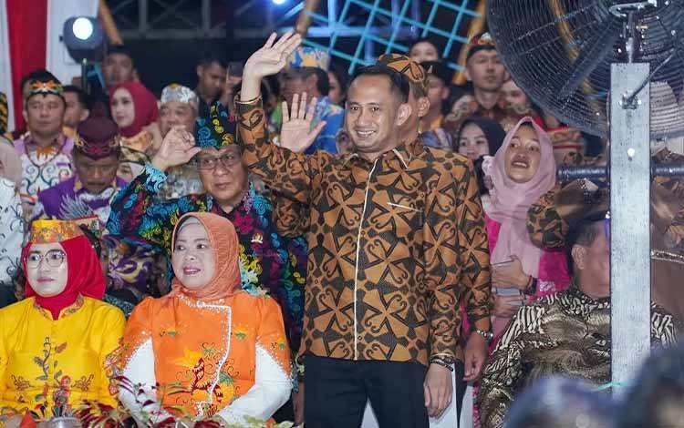 Wali Kota Palangka Raya Fairid Naparin (Foto : IST)