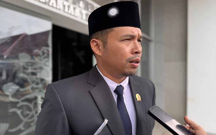 Wakil Ketua Komisi III DPRD Kalteng Tommy Irawan (Foto : PATHUR)