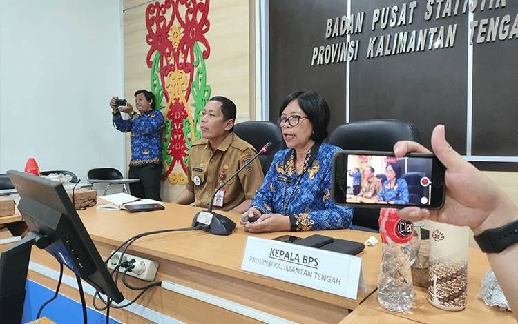 Penyampaian berita resmi statistik Provinsi Kalimantan Tengah. (FOTO: TESTI PRISCILLA)
