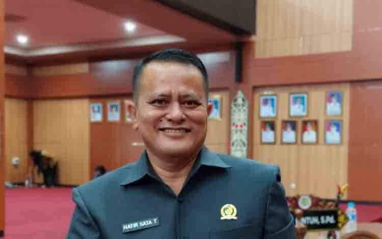 Anggota Komisi I DPRD Palangka Raya, Hatir Sata Tarigan. (FOTO: MARINI)