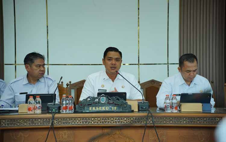 Dinas Pendidikan Provinsi Kalimantan Tengah menghadiri undangan Rapat Kerja Komisi III DPRD Provinsi Kalteng. (FOTO:DISDIK KALTENG)