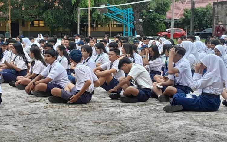 Kegiatan MPLS Tahun Ajaran 2025/2026 di SMA Negeri 1 Tamiang Layang, Senin, 7 Juli 2025. (AGUSTINUS BOLE MALO)