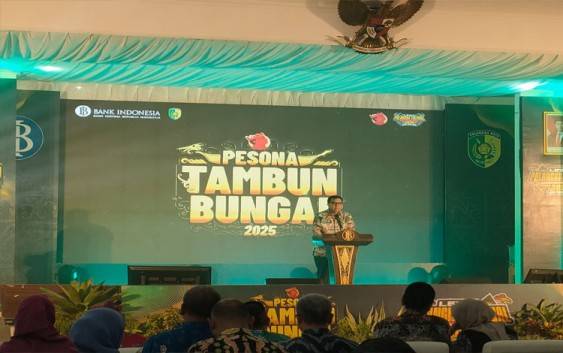 Kepala Perwakilan Bank Indonesia Provinsi Kalteng Yuliansah Andrias saat menyampaikan sambutannya dalam pembukaan kegiatan Pesona Tambun Bungai 2025 ( Foto : PATHUR)