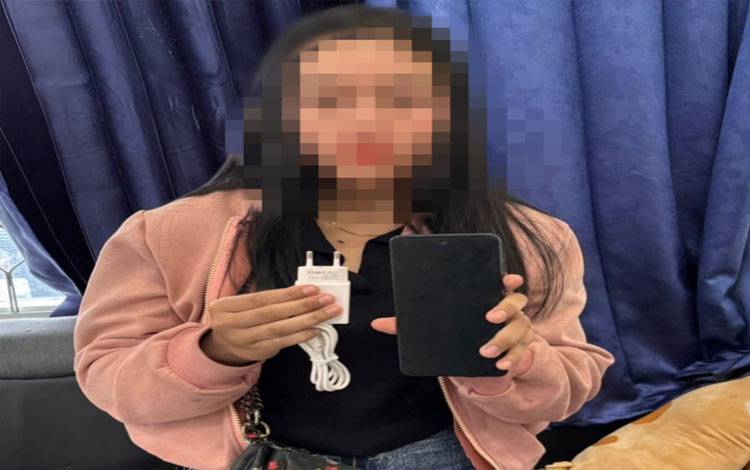 Pelaku percobaan penyelundupan Handphone di dalam makanan ke Rutan Palangka Raya (Foto : IST)