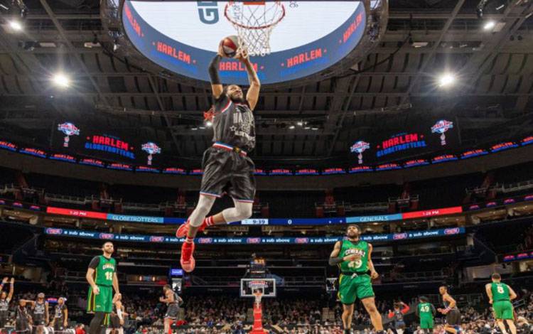 Dokumentasi salah satu pertandingan Harlem Globetrotters saat tur dunia. ANTARA/HO-Harlem Globetrotters