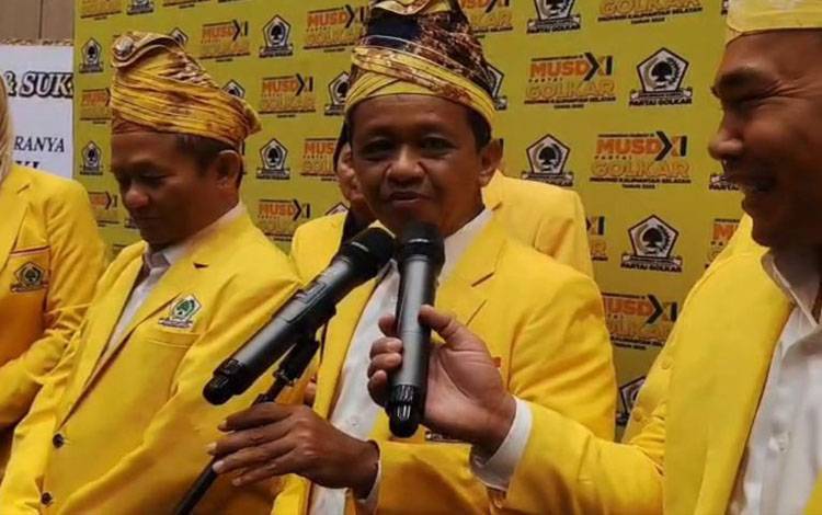 Ketua Umum Partai Golkar Bahlil Lahadalia saat menghadiri Musyawarah Daerah (Musda) XI Partai Golkar Kalimantan Selatan, Minggu (3/8/2025). (ANTARA/HO-Partai Golkar)