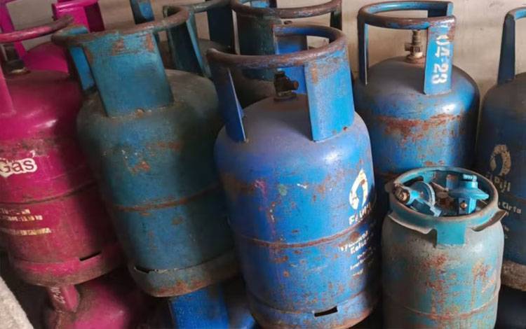 Ilustrasi tabung gas elpiji 12kg biru