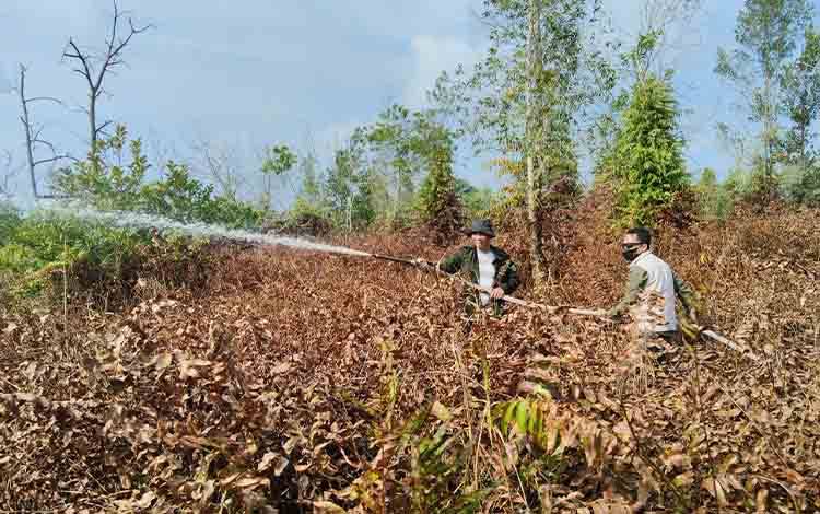 Lahan gambut di Palangka Raya saat kering (Foto: MARINI)