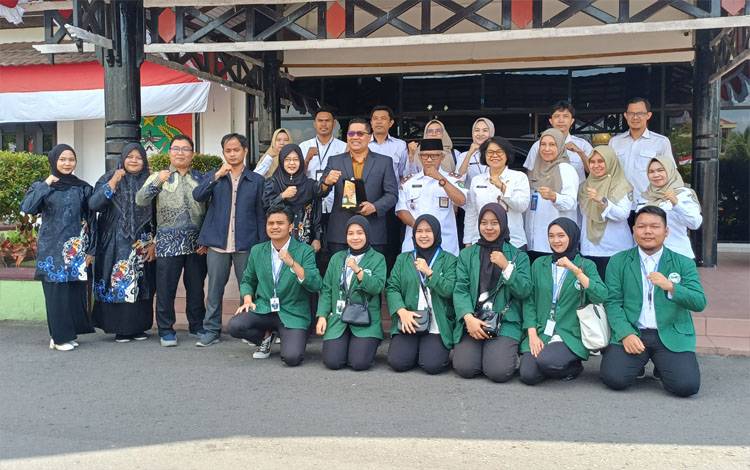 Pj Sekretaris Daerah Kotawaringin Timur Masri menyambut kunjungan UIN Palangka Raya, Rabu, 6 Agustus 2025. (FOTO: DEWIP)