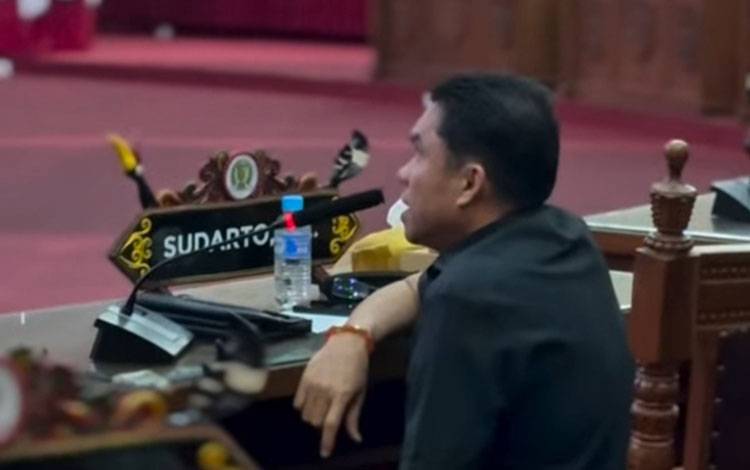 Anggota Komisi I DPRD Palangka Raya, Sudarto (Foto:MARINI)