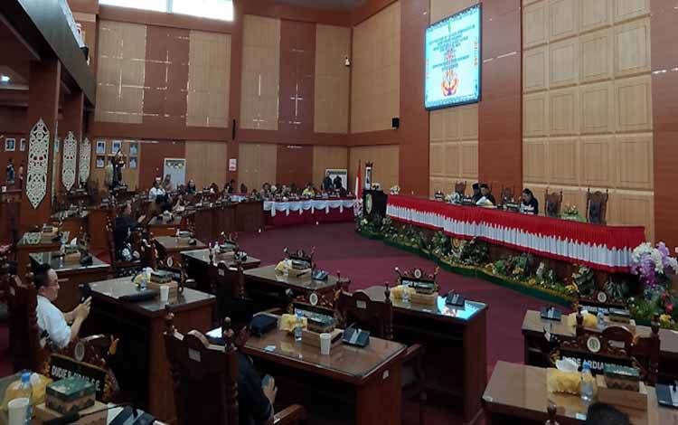 Rapat Paripurna Ke-16 Masa Persidangan III Tahun Sidang 2024/2025 pada Kamis (14/8/2025). (Foto:MARINI)