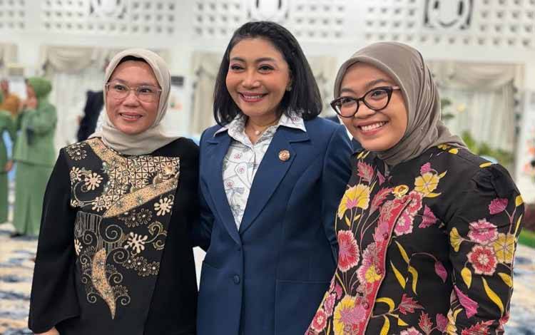 Wakil Ketua I DPRD Kalteng Riska Agustin (kanan) (Foto : IST)