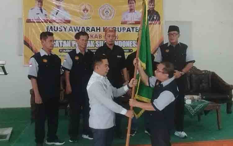 Riskon Fabiansyah terpilih menjadi Ketua Ikatan Pencak Silat Indonesia Kabupaten Kotawaringin Timur, Senin, 18 Agustus 2025. (FOTO: IST)