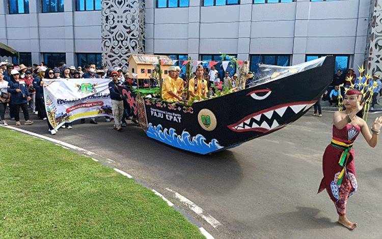 Karnaval Budaya Festival Budaya Nansarunai Jajaka (FBNJ) 2025, Rabu, 27 Agustus 2025. (FOTO: AGUSTINUS BOLE MALO)