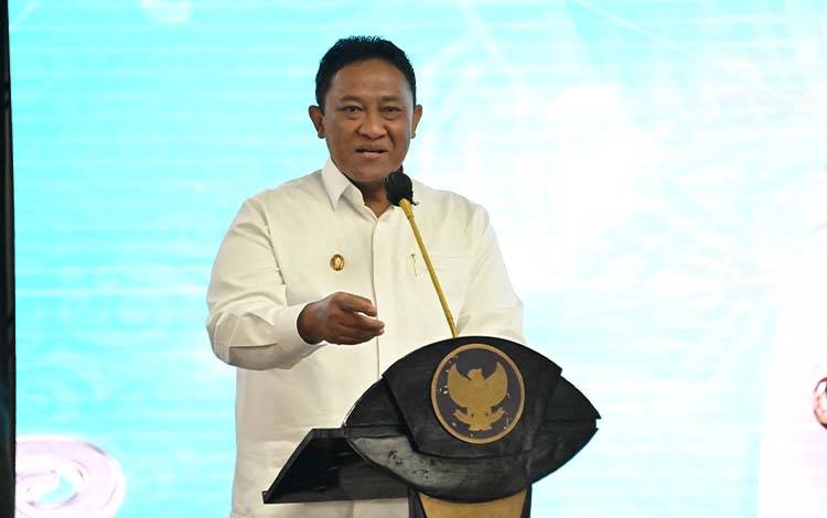 Wakil Gubernur Kalimantan Tengah (Kalteng), Edy Pratowo saat bersama organisasi BKOW. (FOTO: SETDA KALTENG)