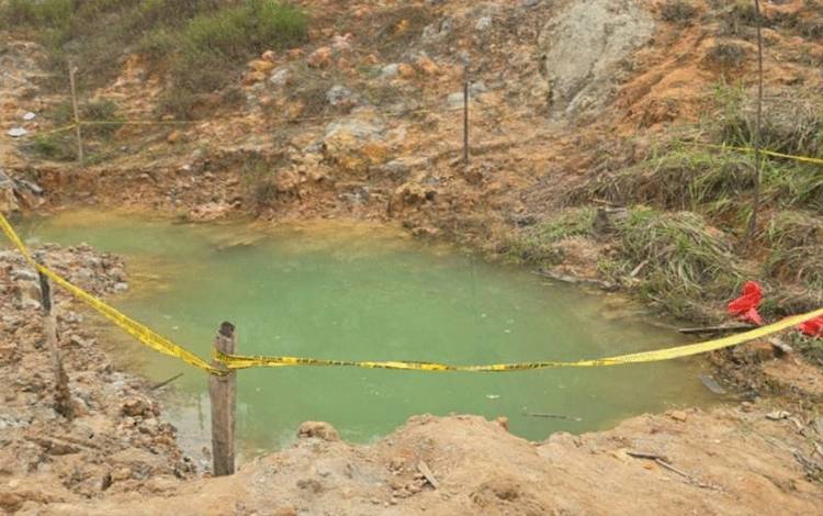 Lokasi kolam bekas galian C tempat ditemukannya dua anak kakak beradik tewas tenggelam di Pekanbaru. ANTARA/HO-Polresta Pekanbaru.