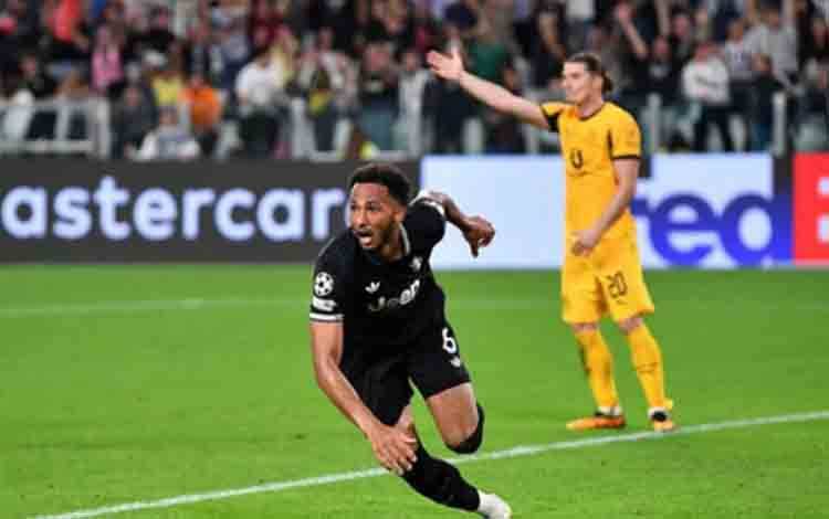 Pemain bertahan Juventus Lloyd Kelly merayakan keberhasilannya mencetak gol ke gawang Borussia Dortmund pada pertandingan Liga Champions di Stadion Juventus, Turin, Selasa (16/9.2025) waktu setempat. uefa.com