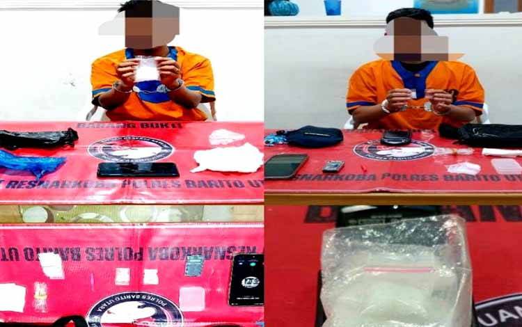 Barang bukti sabu seberat 53,10 gram bruto dan kedua orang tersangka berinisial SF (33) dan ZK (28) saat diamankan bersama barang bukti narkotika jenis sabu, Sabtu 20 September 2025 sekitar pukul 17.30 WIB.(foto: Dhani)