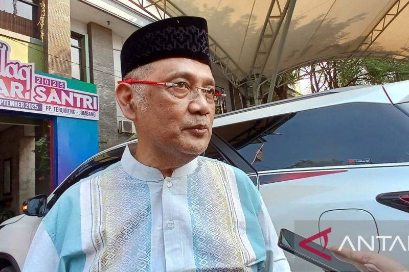 Menteri Haji dan Umrah Indonesia Mochamad Irfan Yusuf saat di Jombang, Jawa Timur. ANTARA/ Asmaul