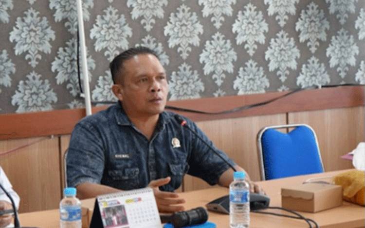 Ketua Badan Pembentukan Peraturan Daerah (Bapemperda) DPRD Palangka Raya, Khemal Nasery. (Foto: MARINI)
